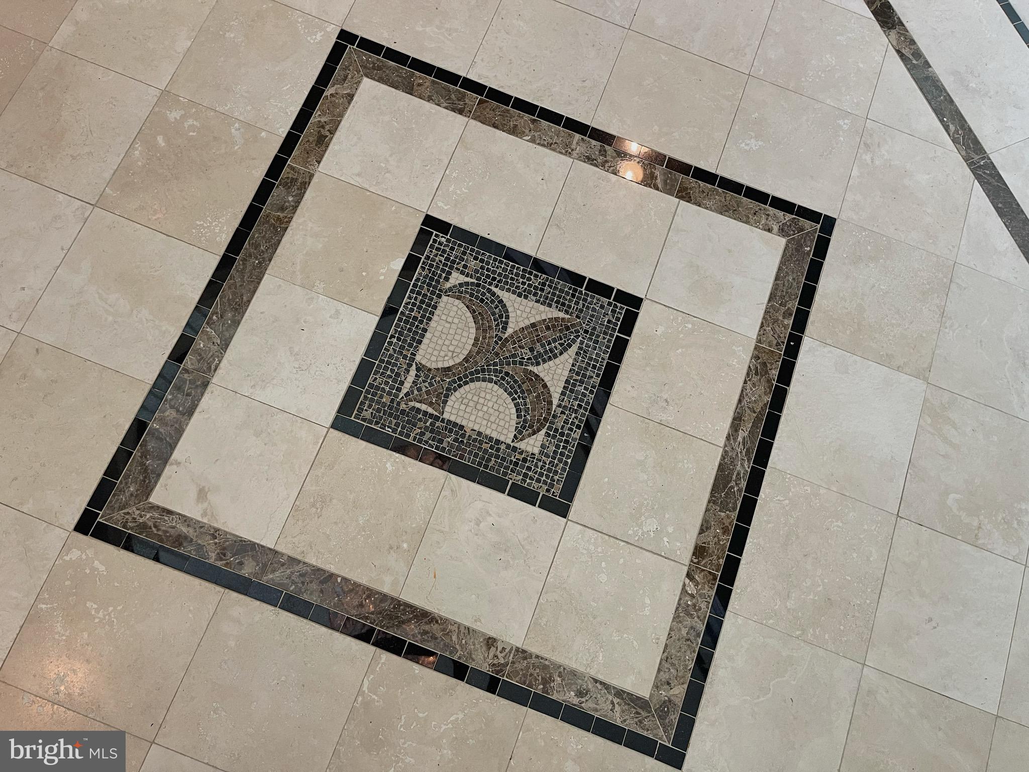 HUNTINGDON VALLEY - Residential