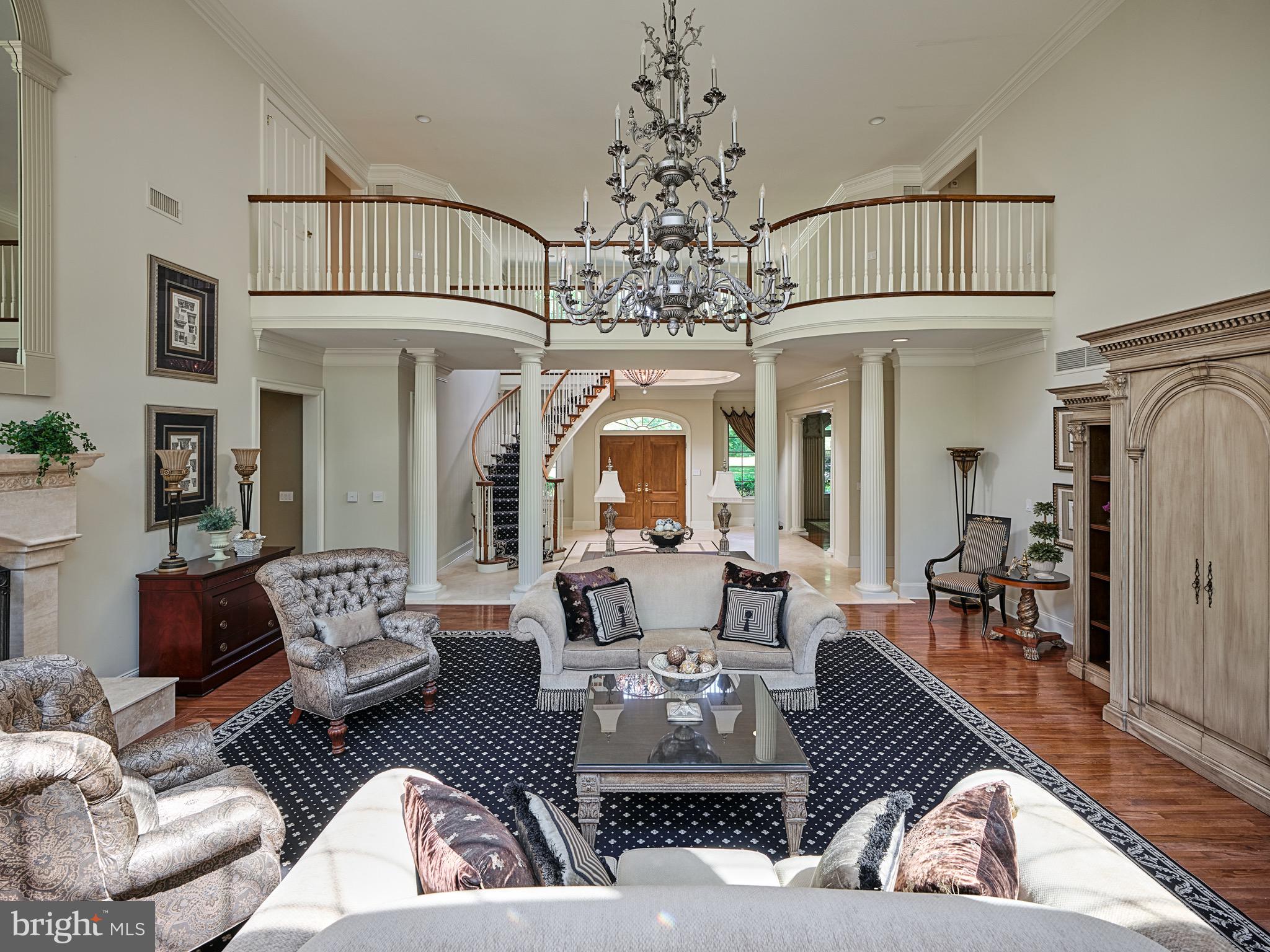 HUNTINGDON VALLEY - Residential