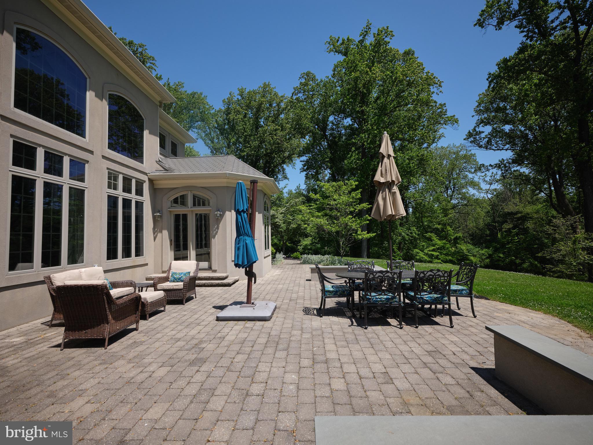 HUNTINGDON VALLEY - Residential