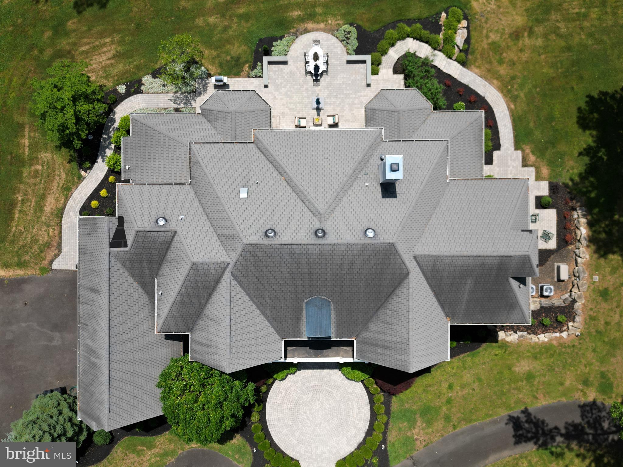 HUNTINGDON VALLEY - Residential