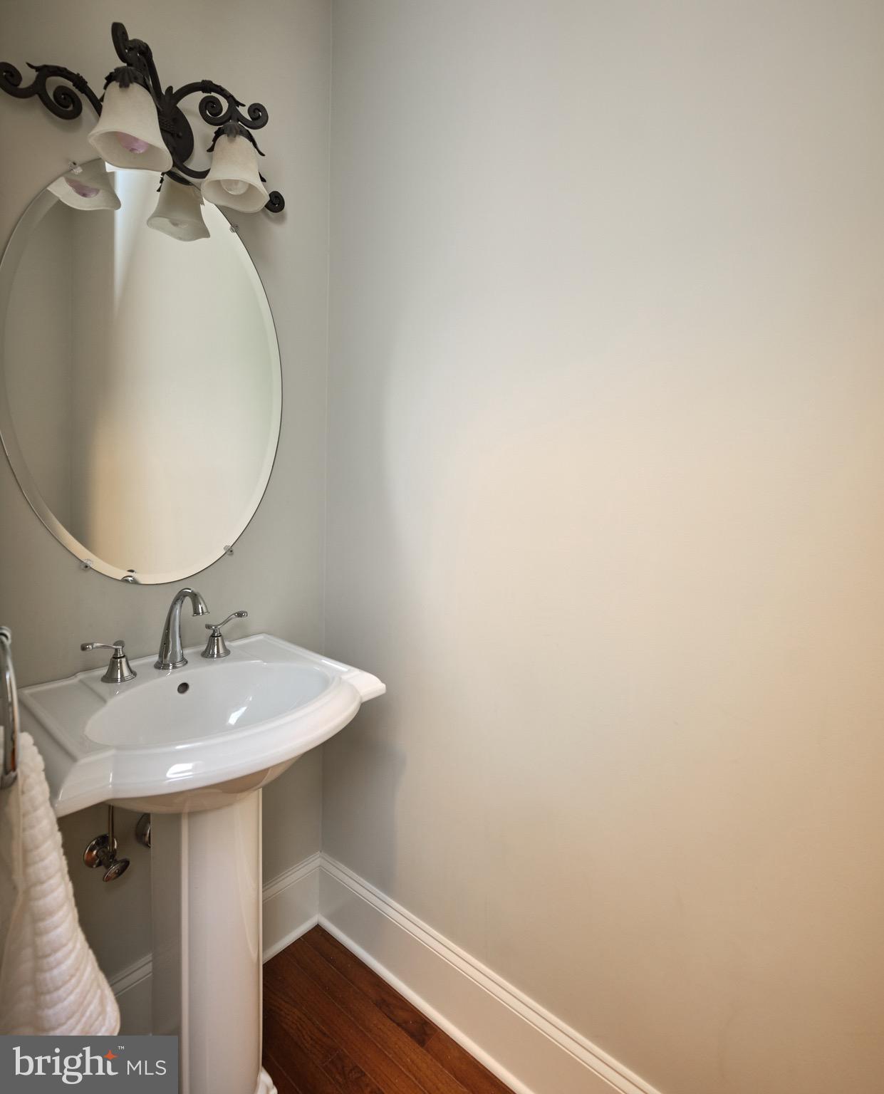 HUNTINGDON VALLEY - Residential