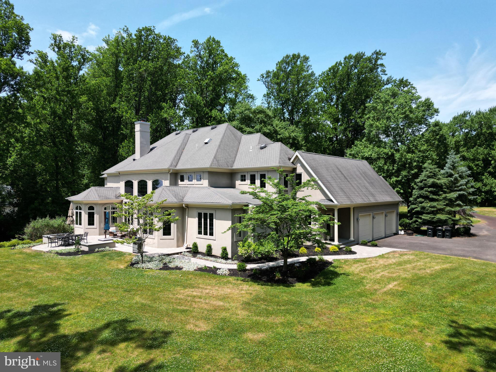 HUNTINGDON VALLEY - Residential