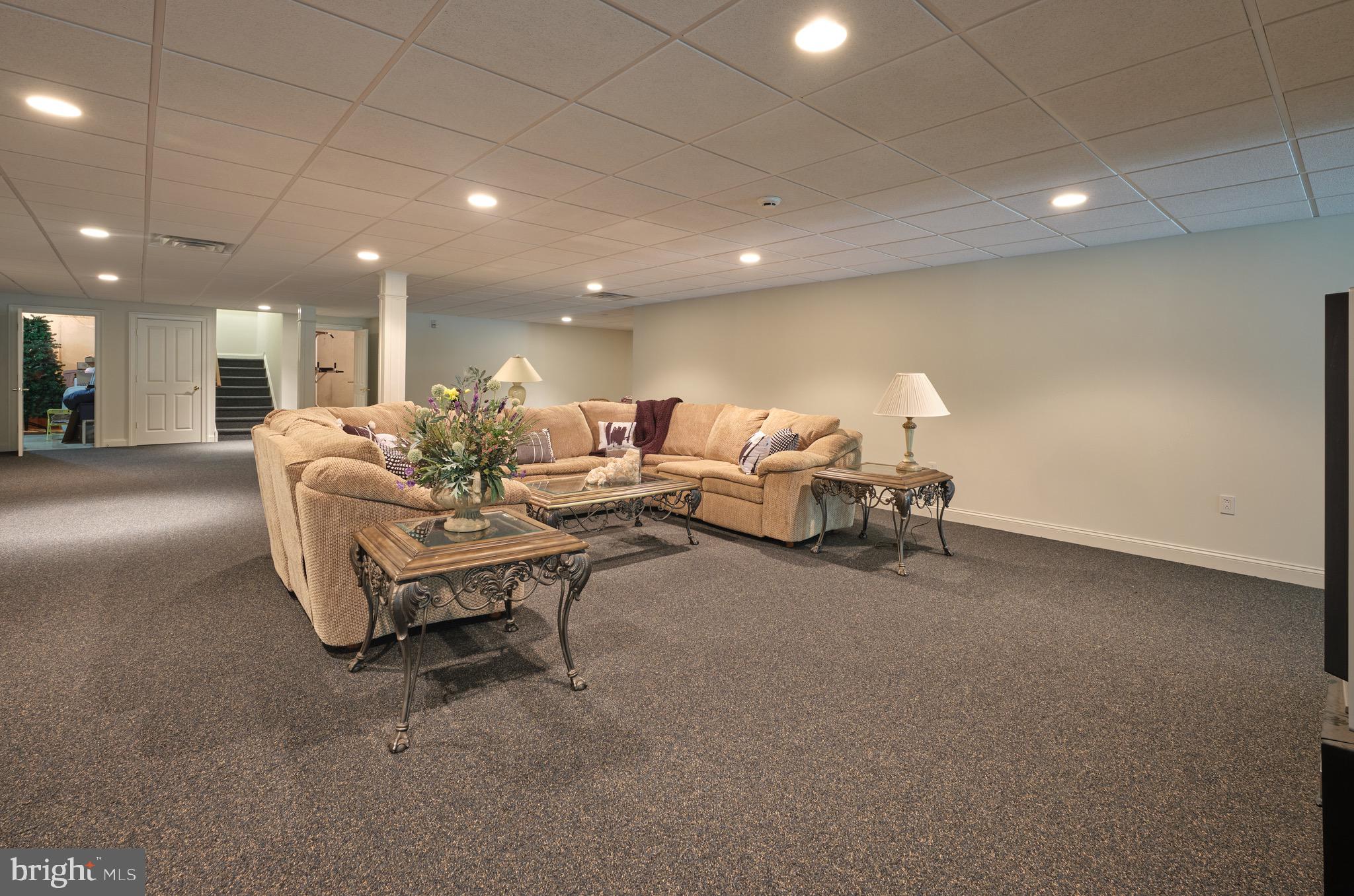 HUNTINGDON VALLEY - Residential