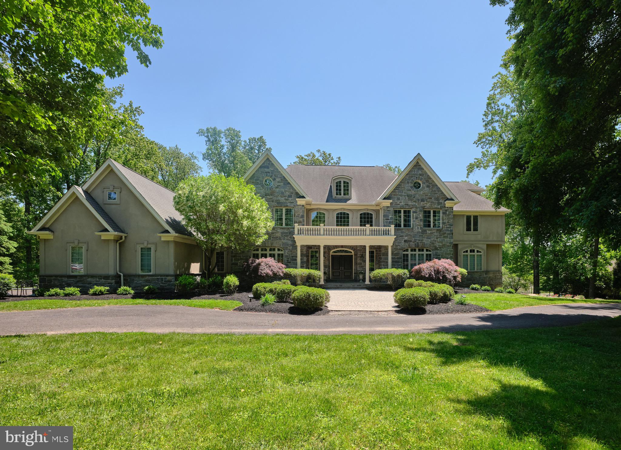 HUNTINGDON VALLEY - Residential