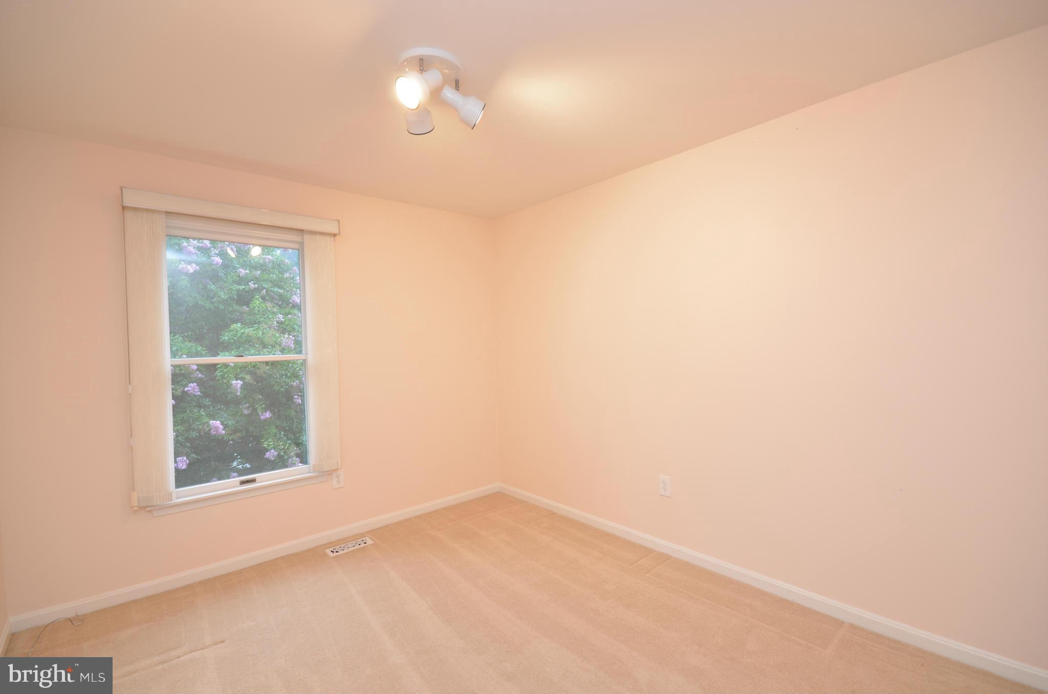 STONEYBROOK - Residential Lease