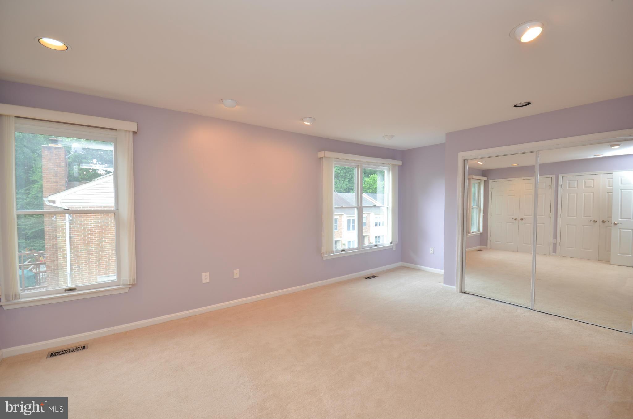 STONEYBROOK - Residential Lease