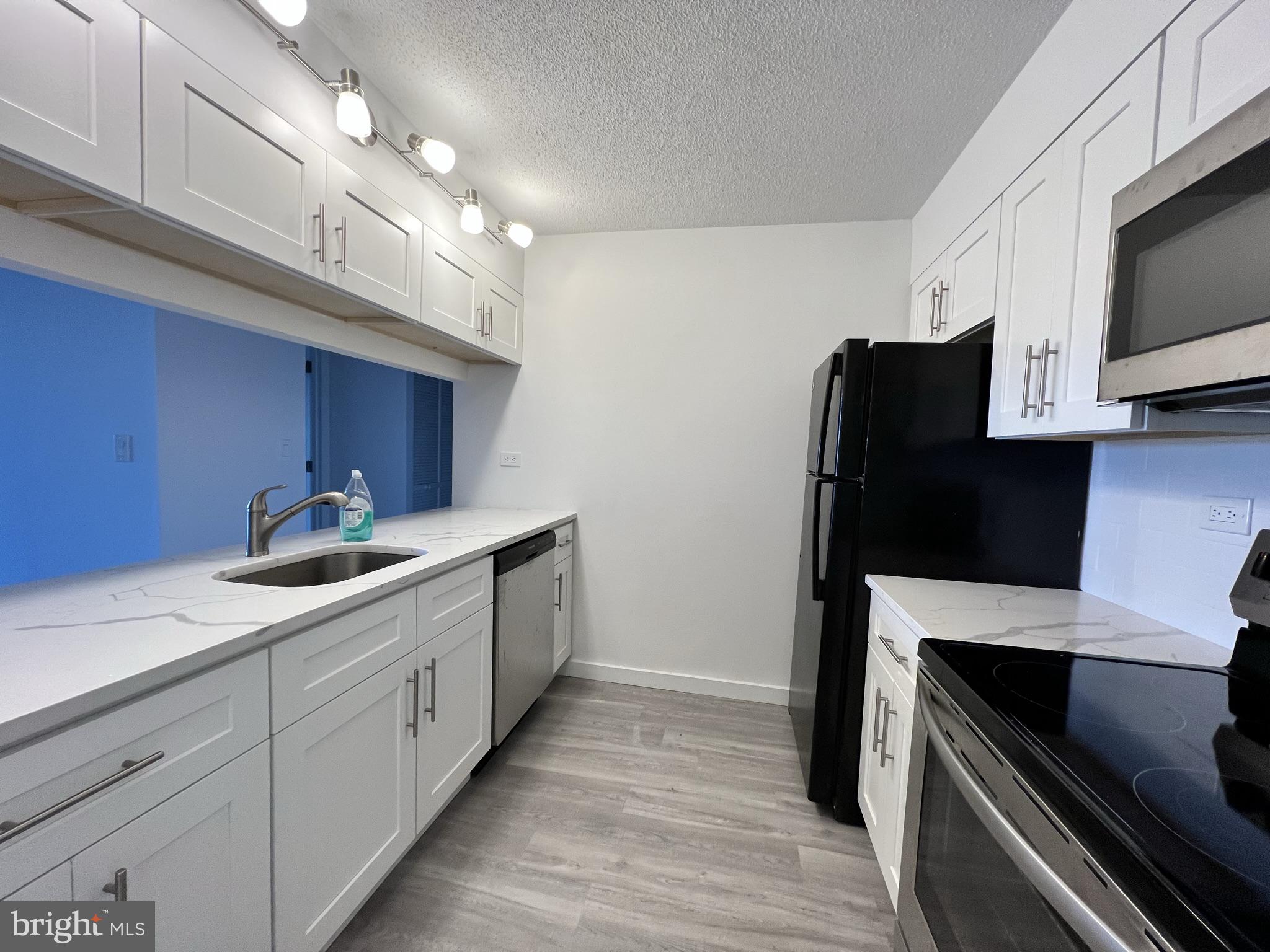 WASHINGTON SQ - Residential Lease