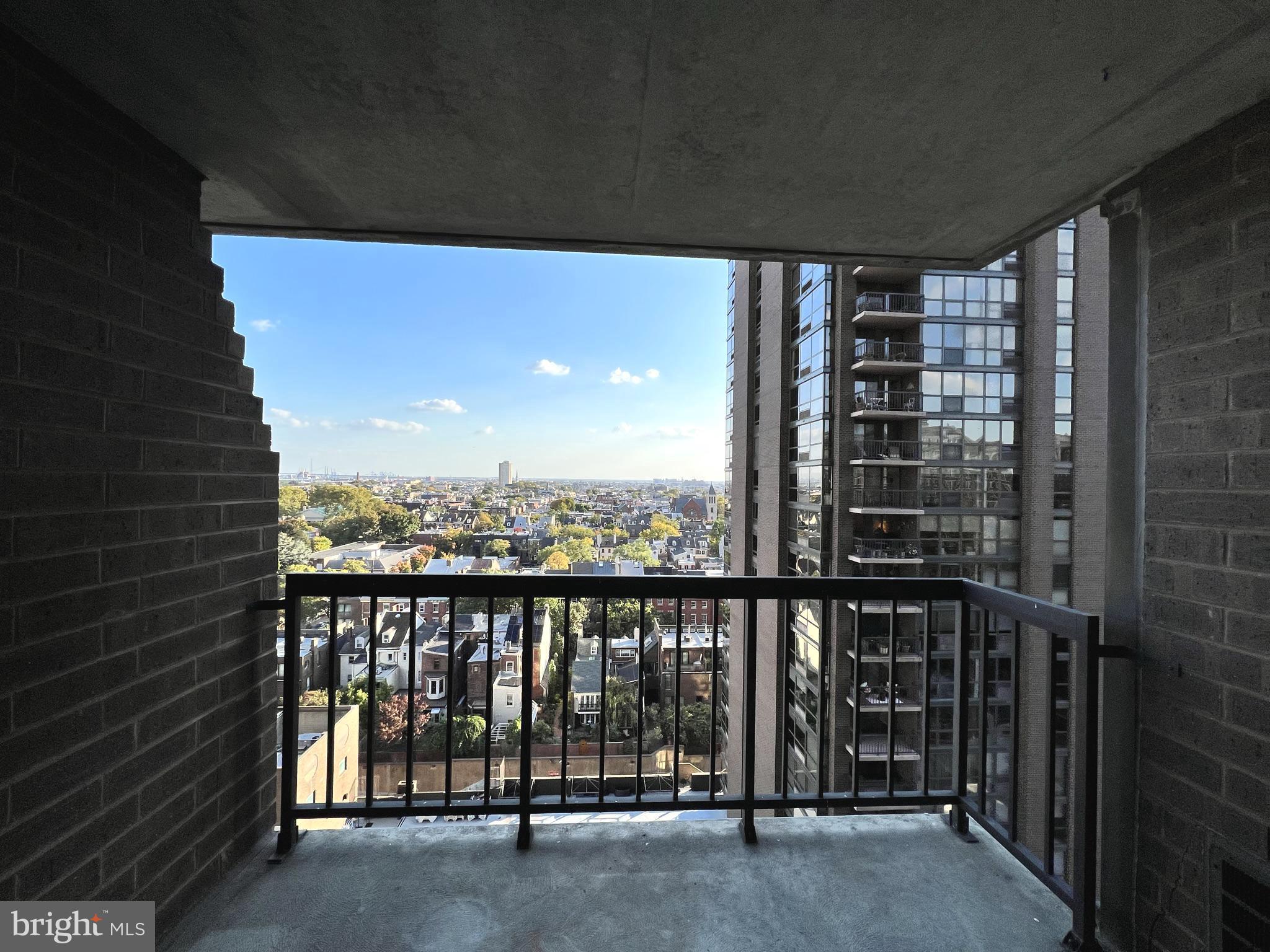 WASHINGTON SQ - Residential Lease