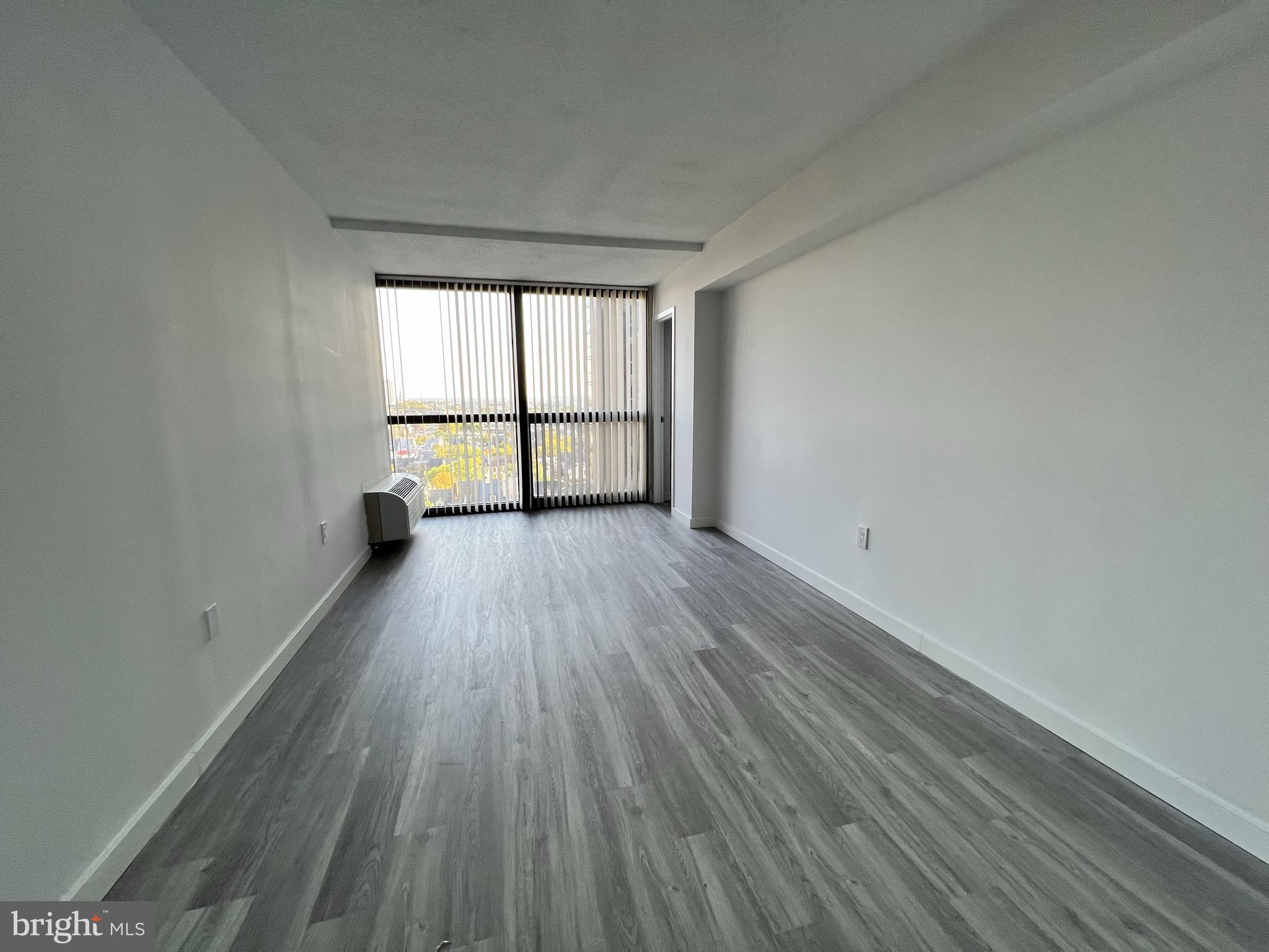 WASHINGTON SQ - Residential Lease