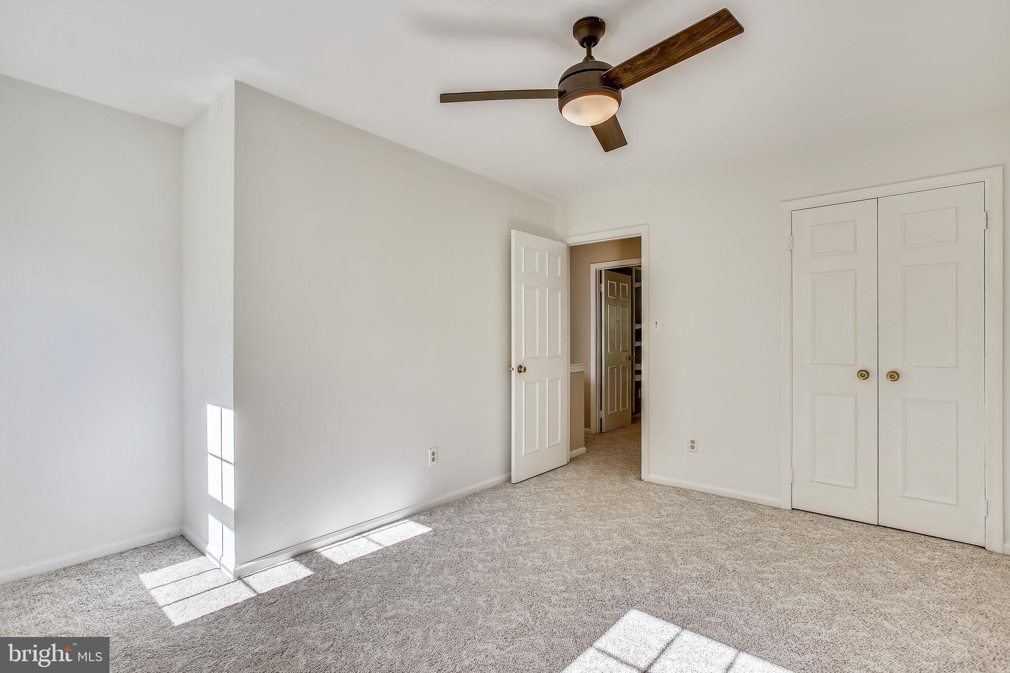 BLUFFS OF WOLF TRAP - Residential