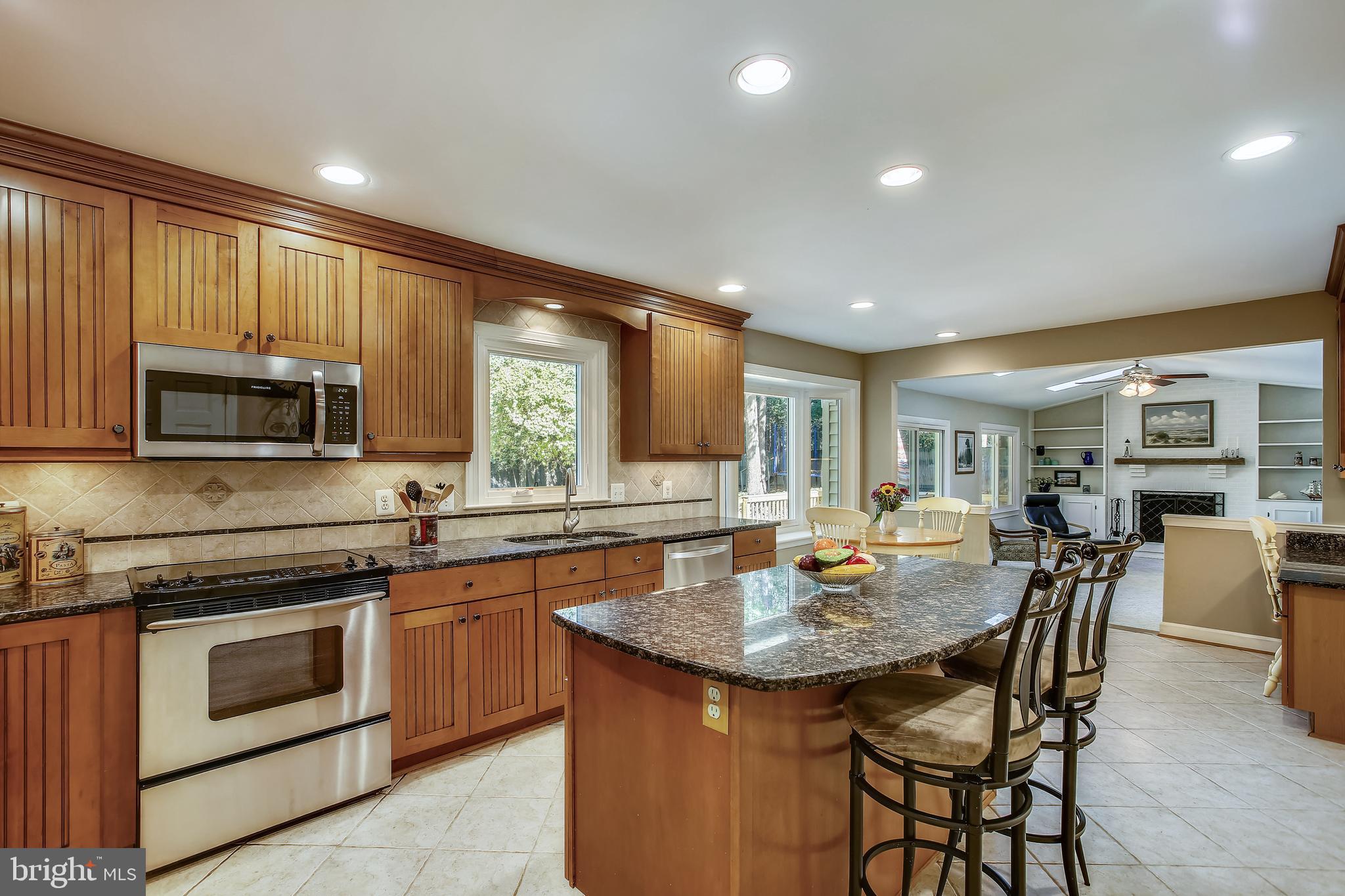 BLUFFS OF WOLF TRAP - Residential