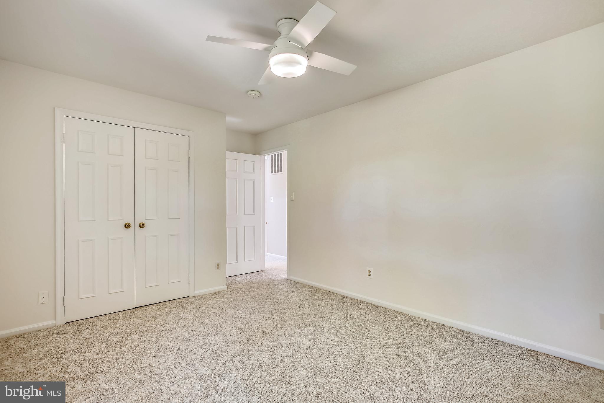 BLUFFS OF WOLF TRAP - Residential