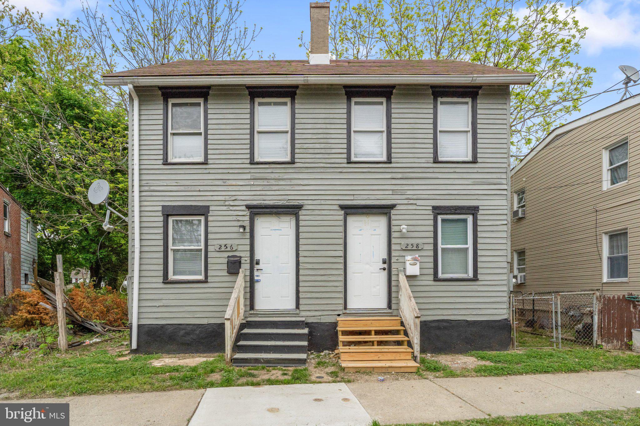 256-258 SINNICKSON STREET 258