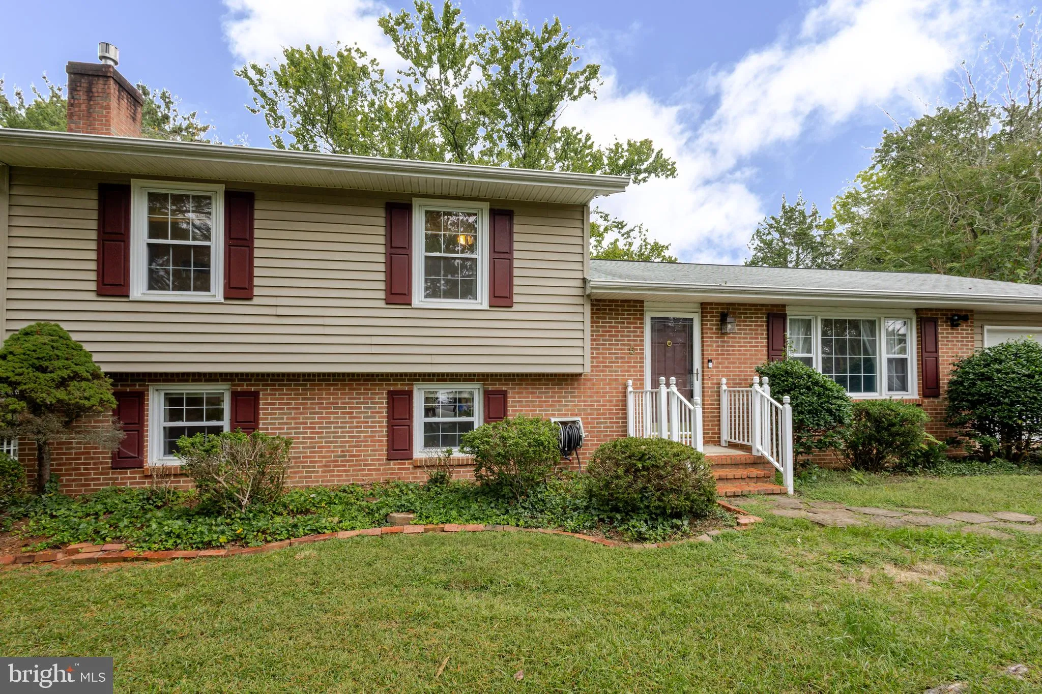 Fredericksburg, Virginia 22405, United States, 3 Bedrooms Bedrooms, ,3 BathroomsBathrooms,Residential,Active,220232