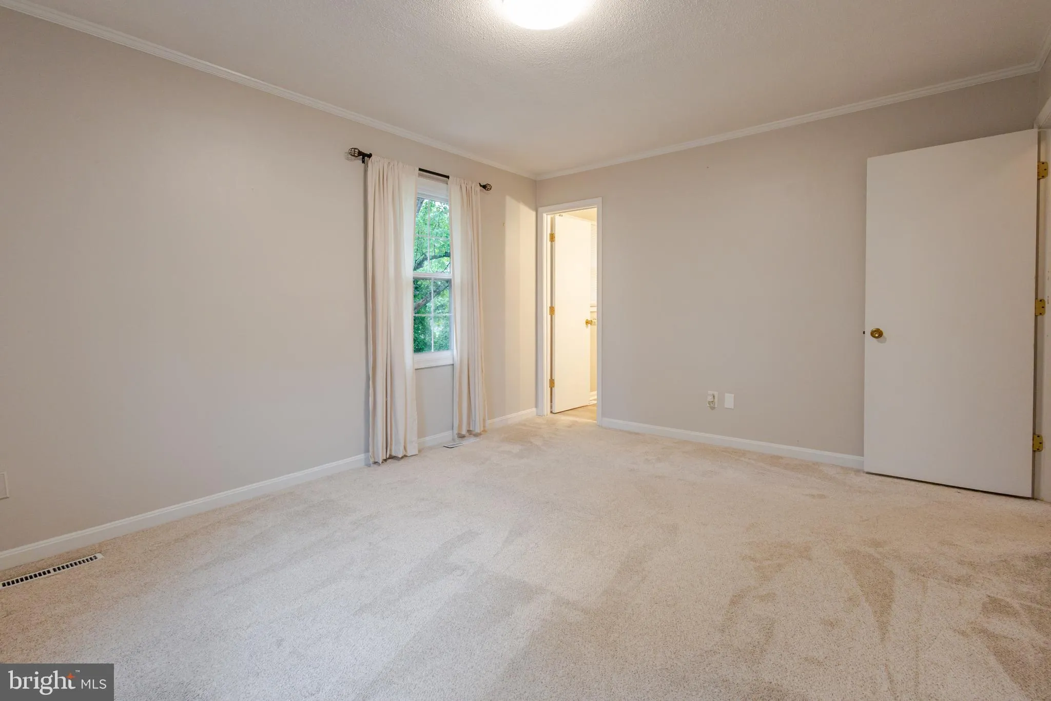 Fredericksburg, Virginia 22405, United States, 3 Bedrooms Bedrooms, ,3 BathroomsBathrooms,Residential,Active,220232