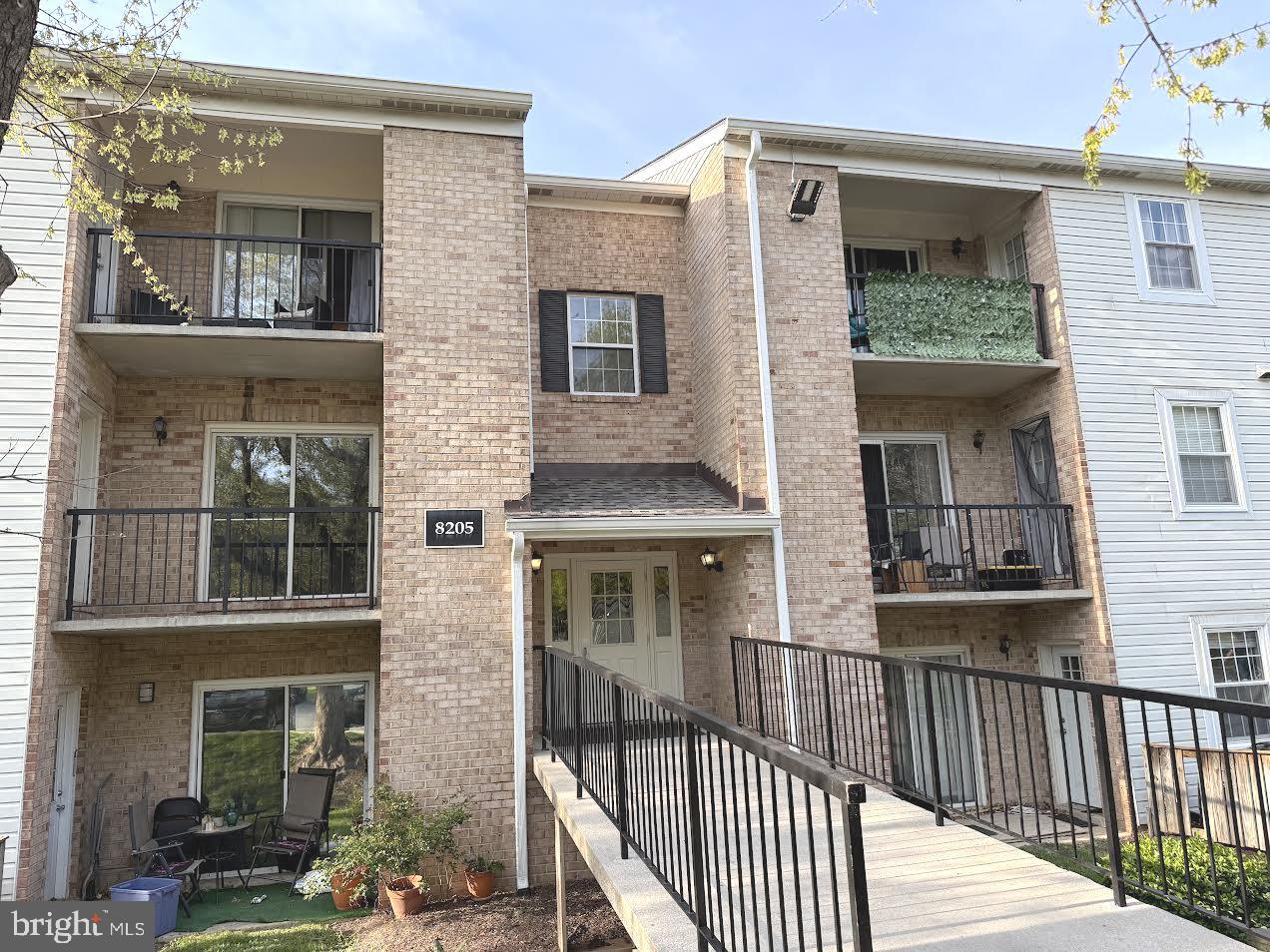 FLOWER HILL - Residential Lease