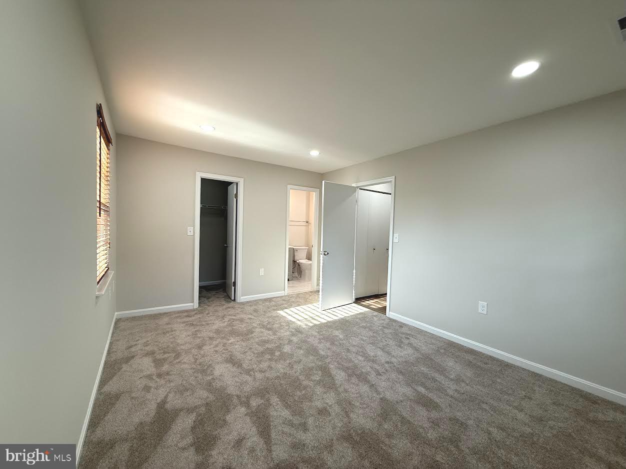 FLOWER HILL - Residential Lease