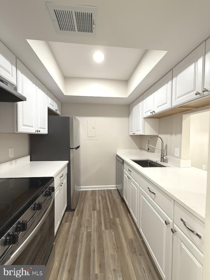 FLOWER HILL - Residential Lease