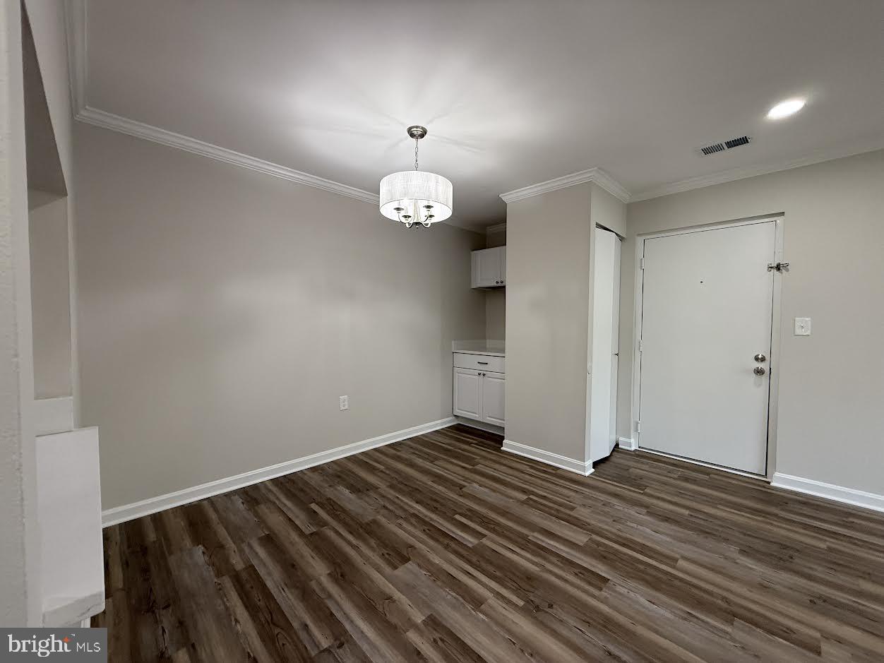 FLOWER HILL - Residential Lease