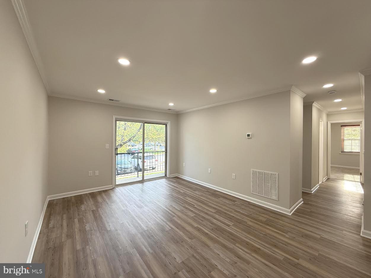 FLOWER HILL - Residential Lease