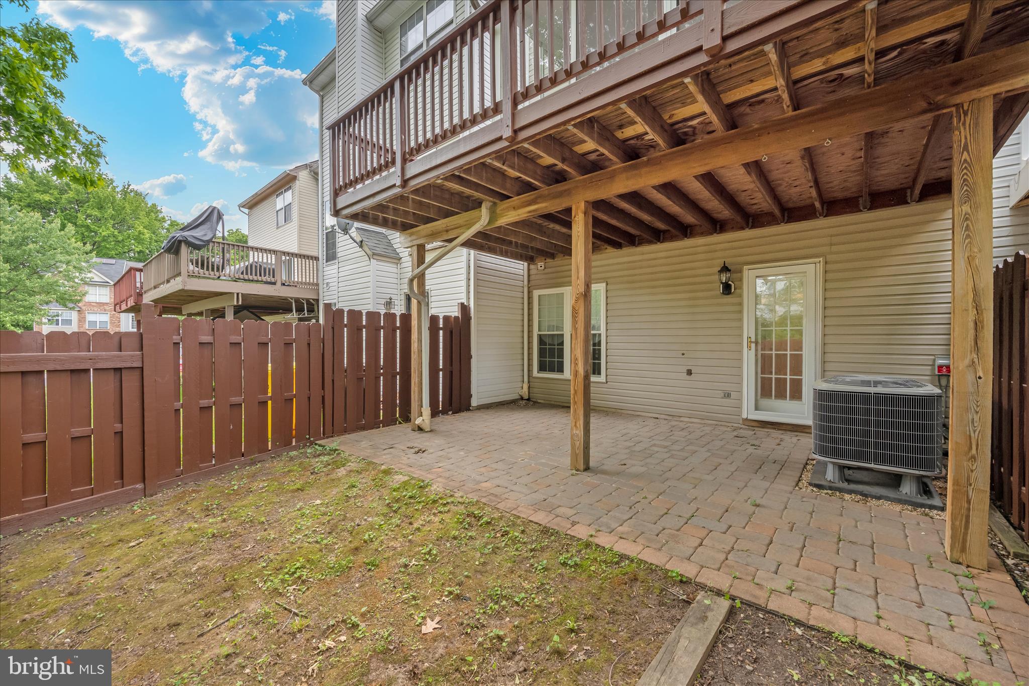 SEVEN OAKS - Residential