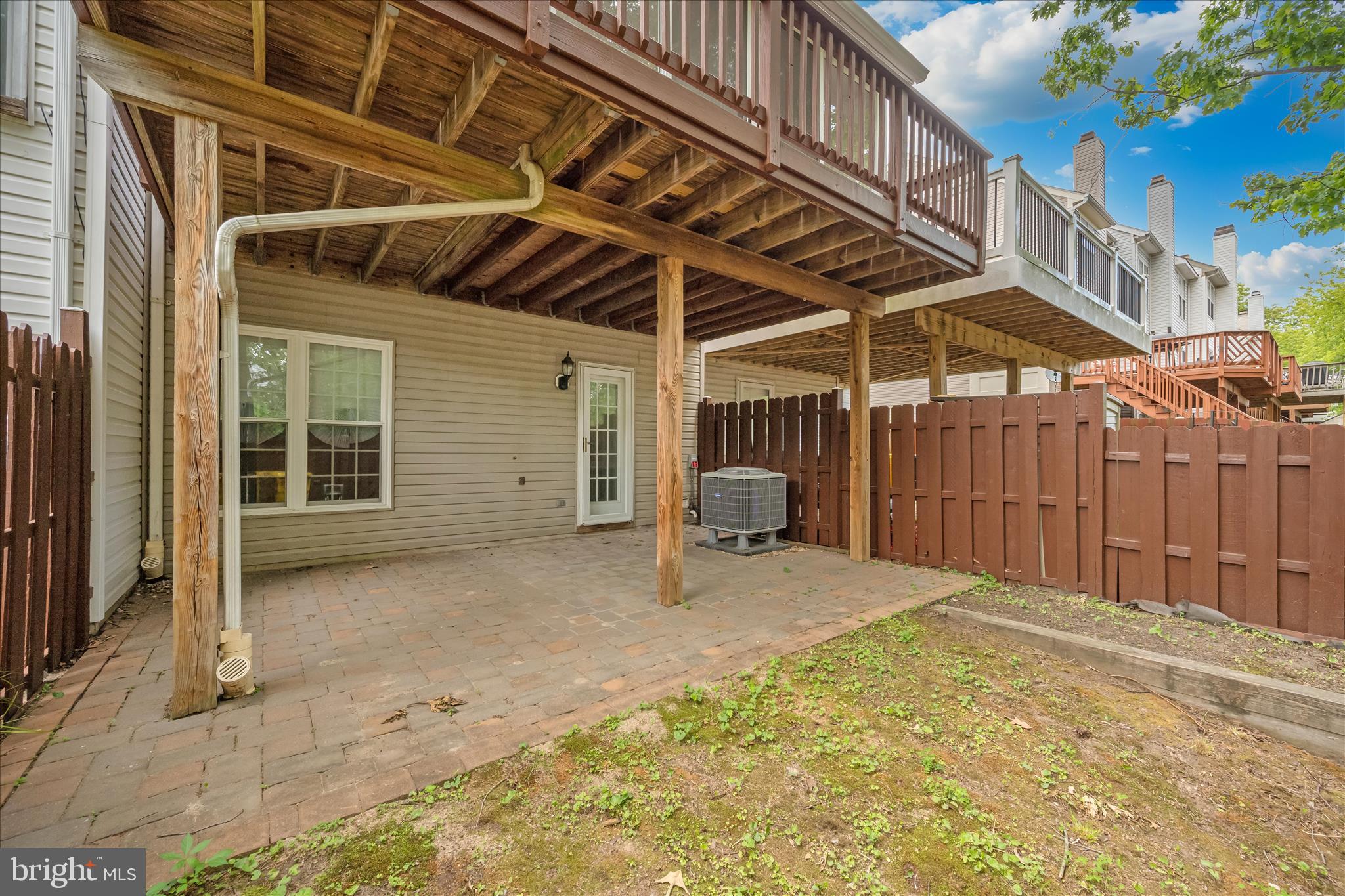 SEVEN OAKS - Residential