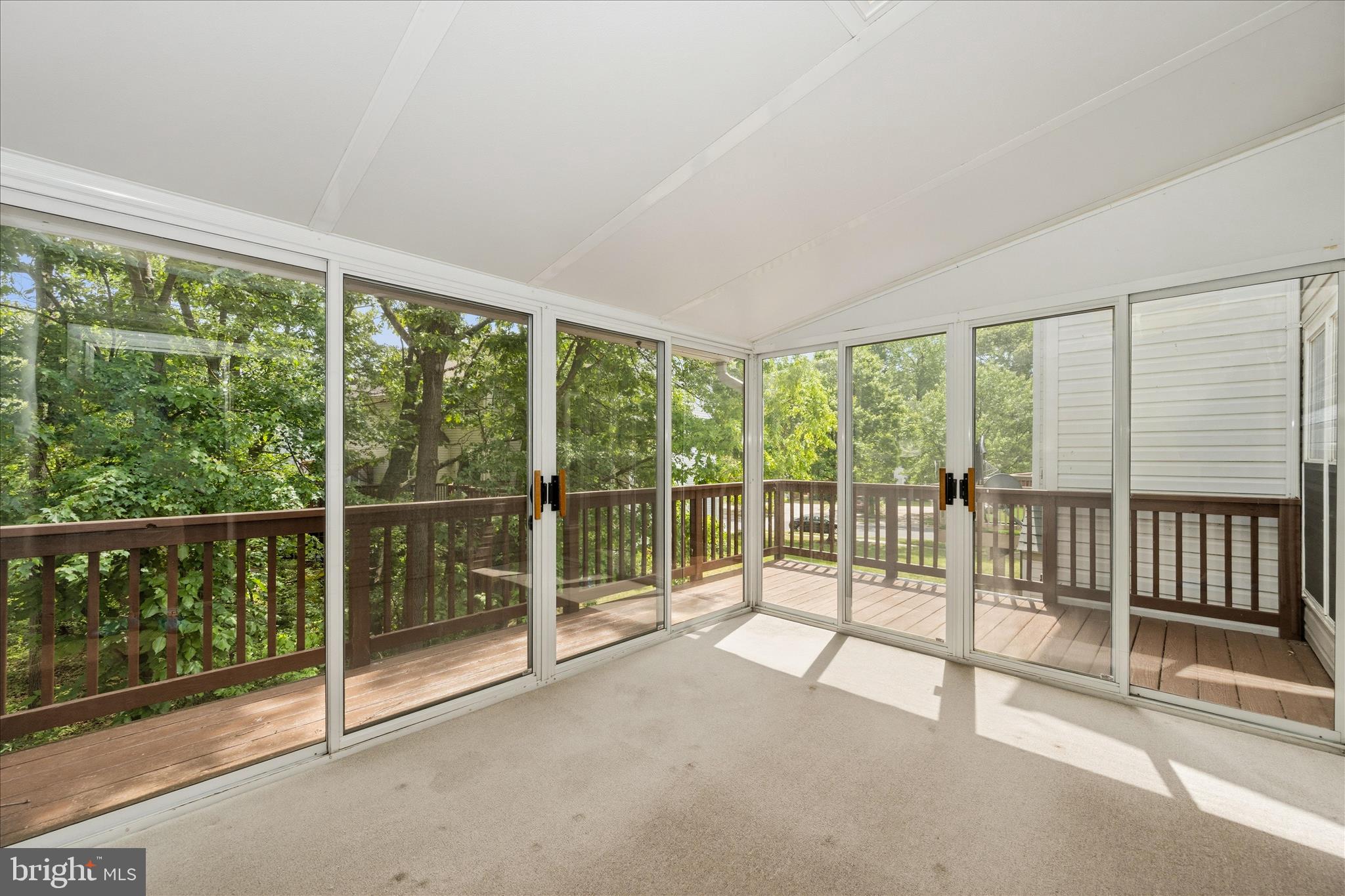 SEVEN OAKS - Residential