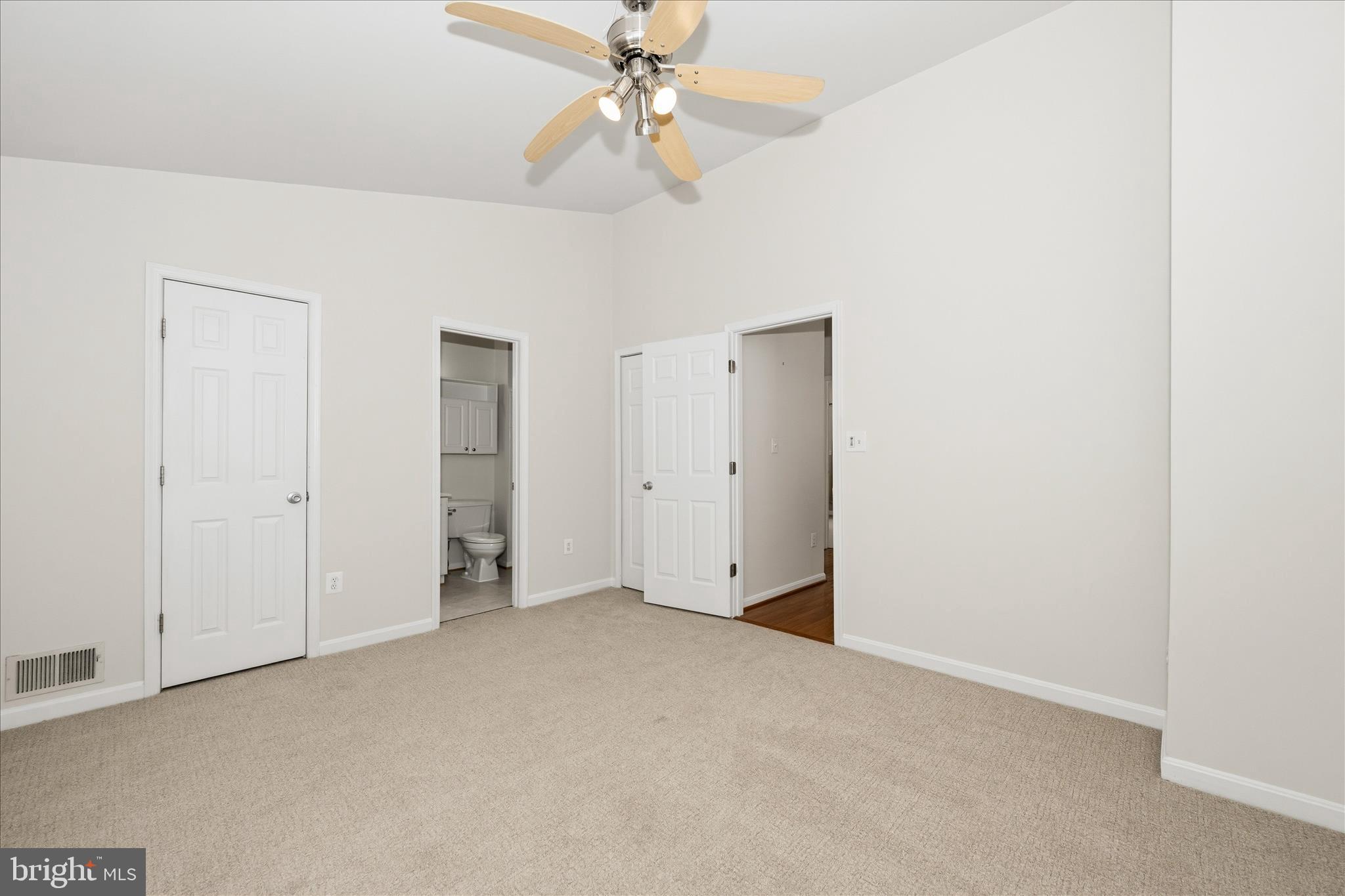 SEVEN OAKS - Residential