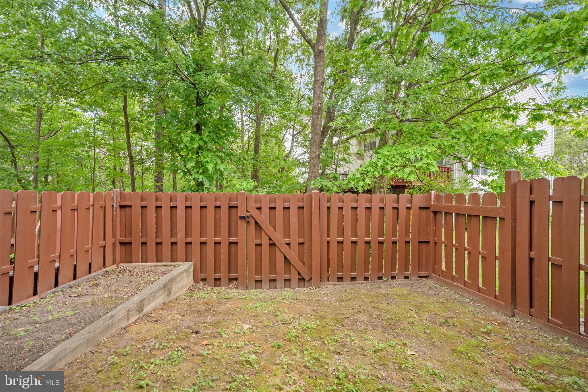 SEVEN OAKS - Residential