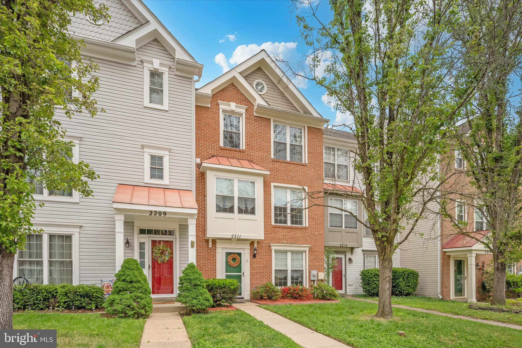 SEVEN OAKS - Residential