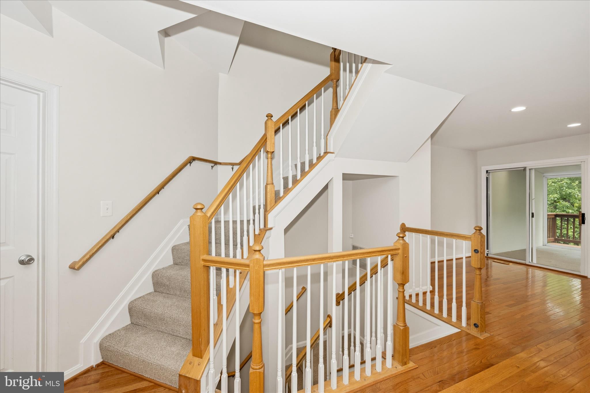 SEVEN OAKS - Residential