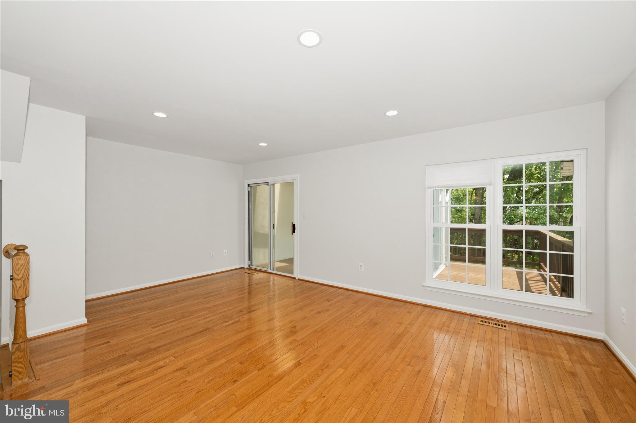 SEVEN OAKS - Residential