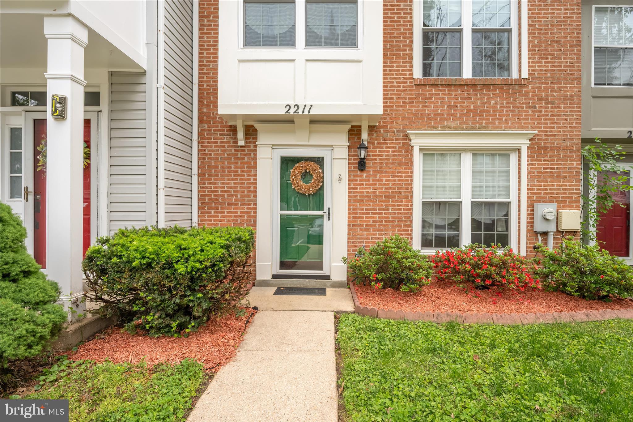 SEVEN OAKS - Residential