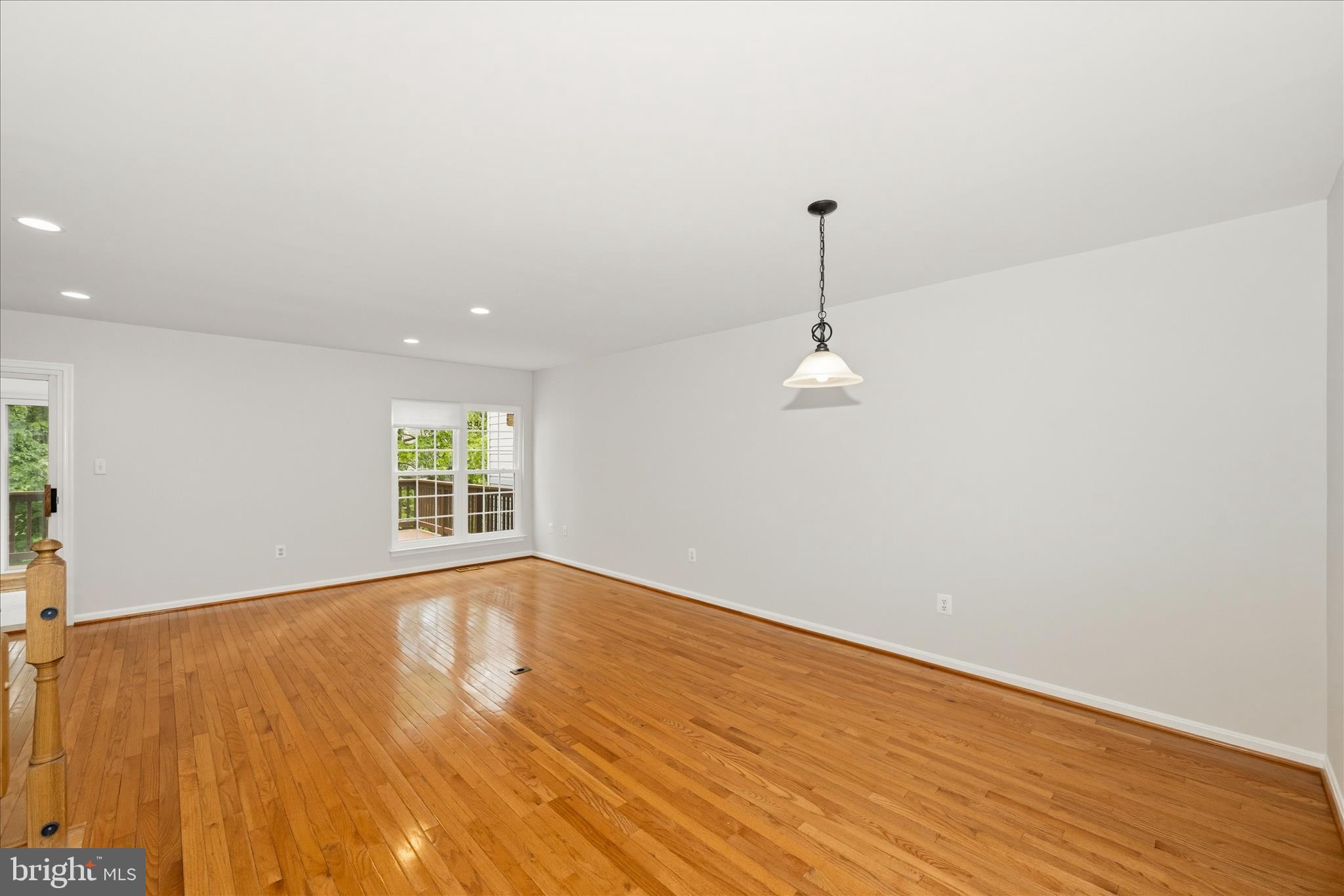 SEVEN OAKS - Residential