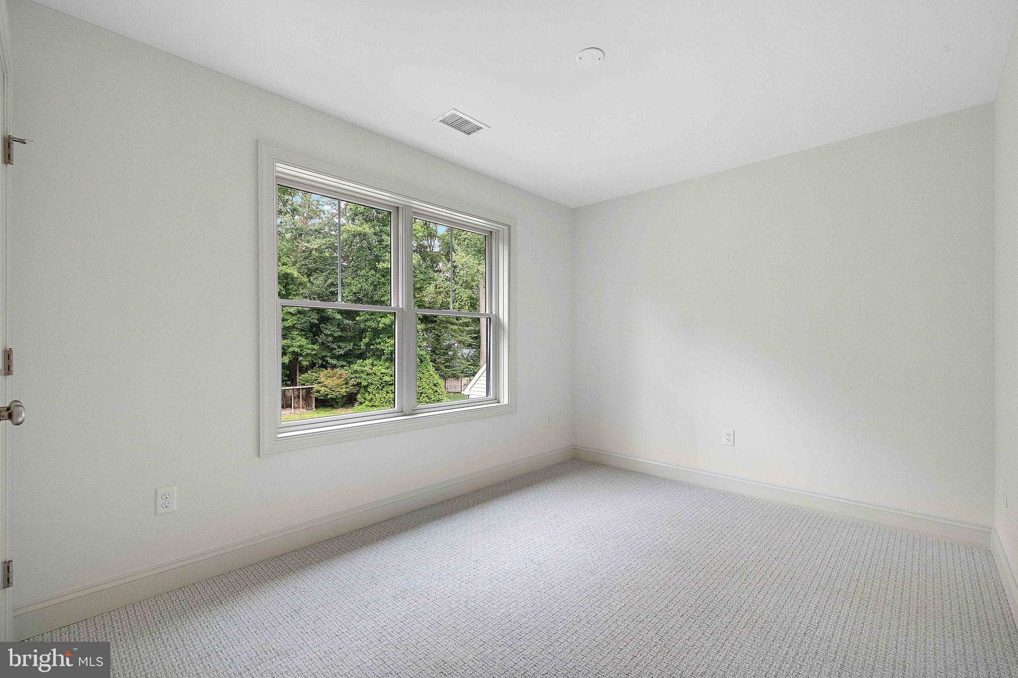 CHESHIRE KNOLL - Residential