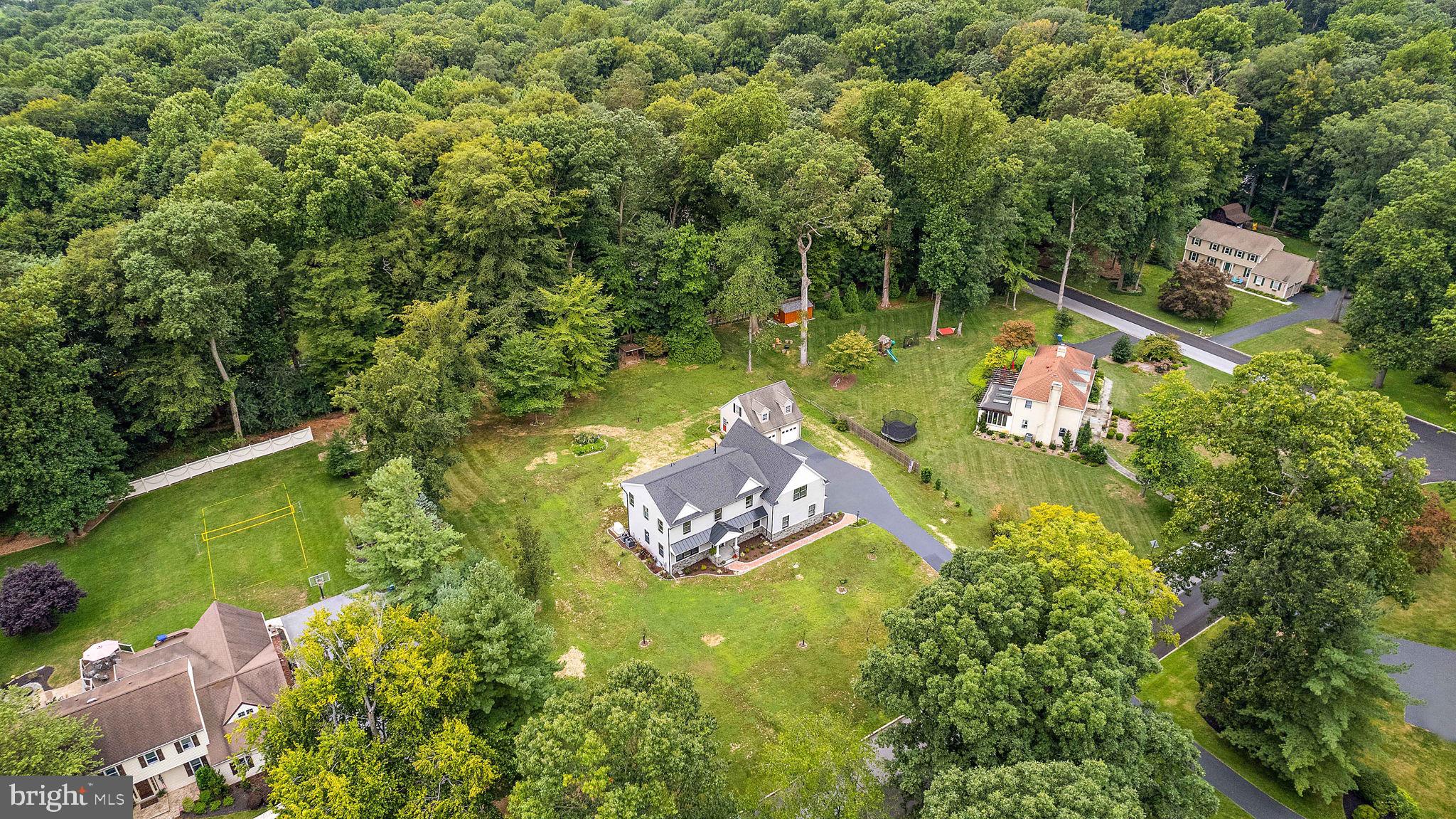 CHESHIRE KNOLL - Residential