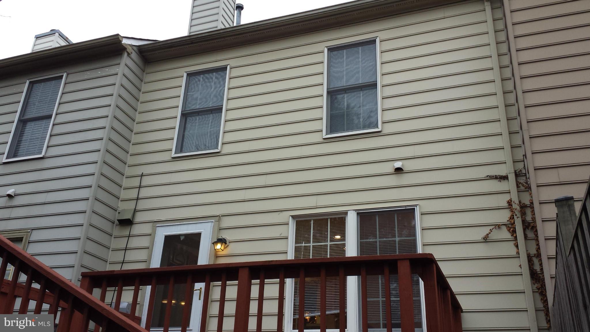 PARADISE - Residential Lease