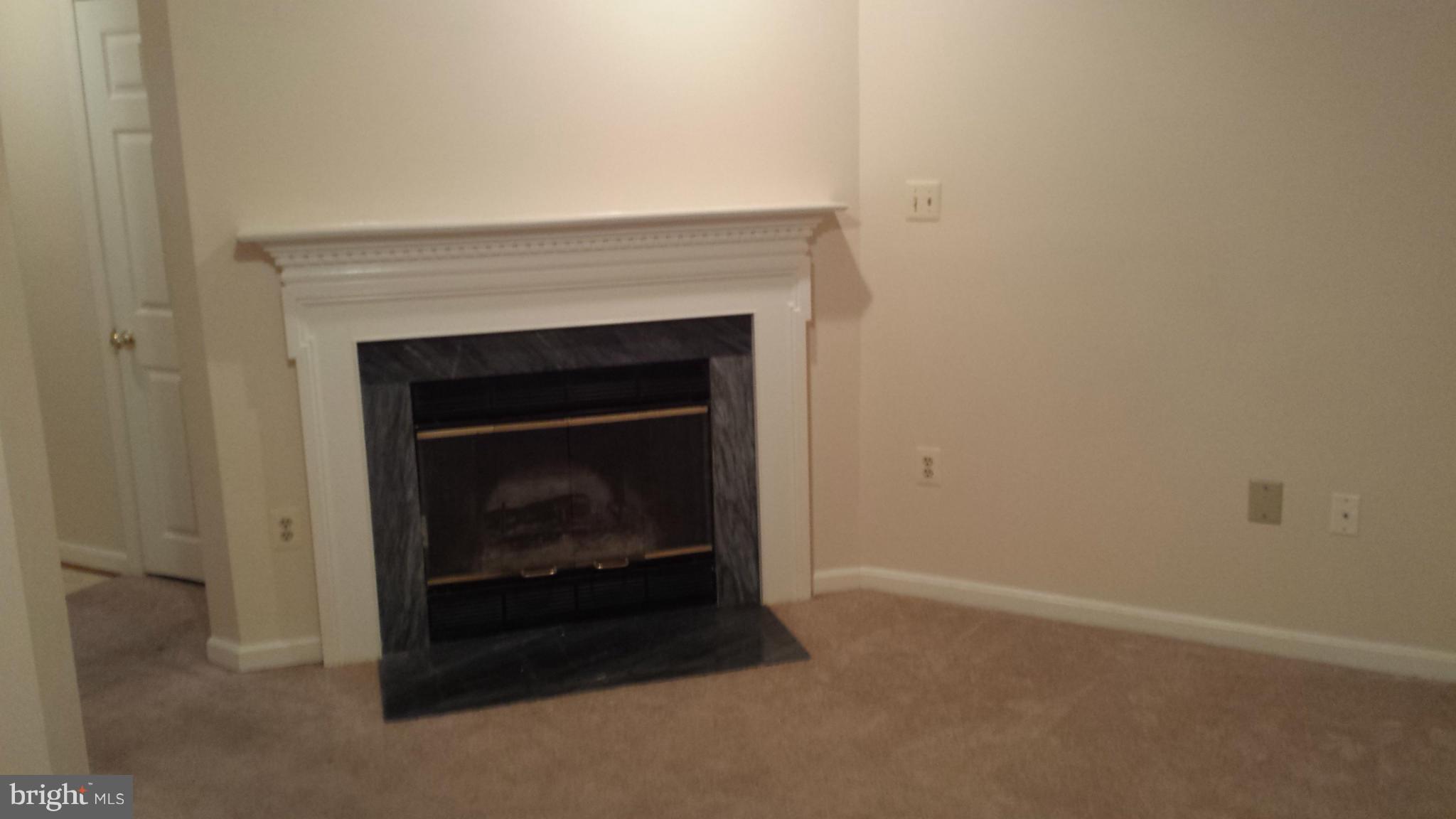 PARADISE - Residential Lease