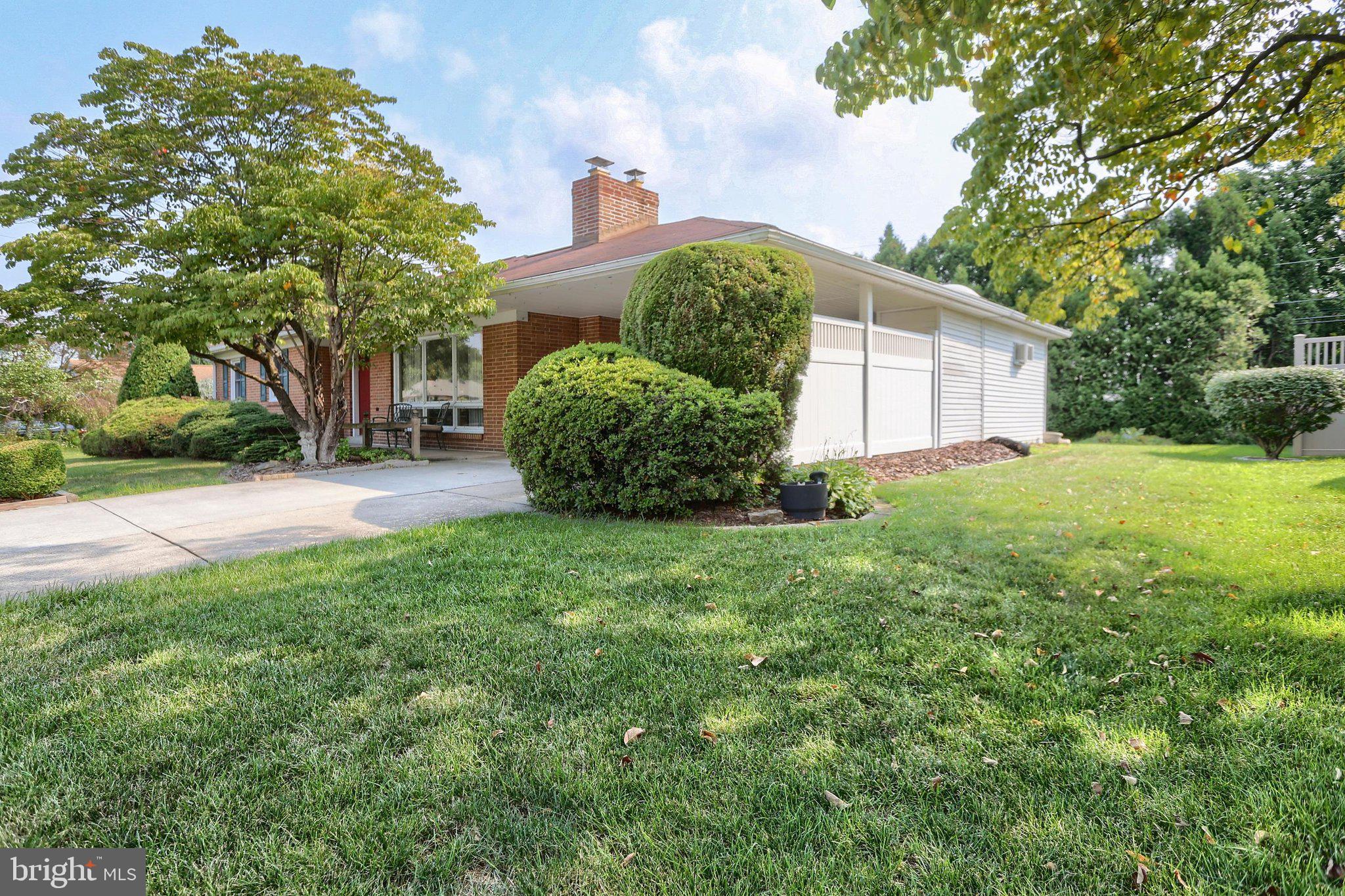 612 LATSHMERE DRIVE W