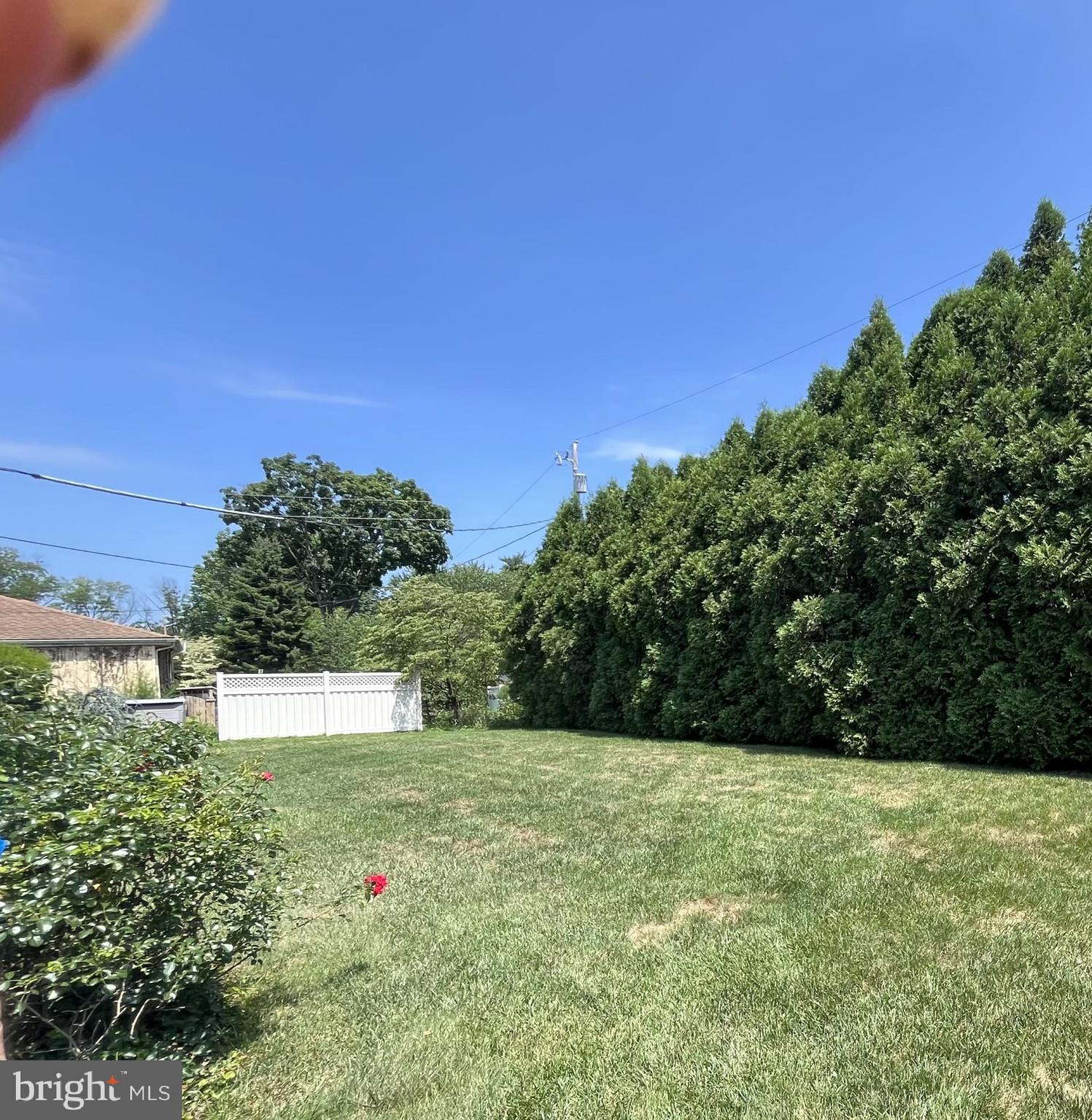 612 LATSHMERE DRIVE W