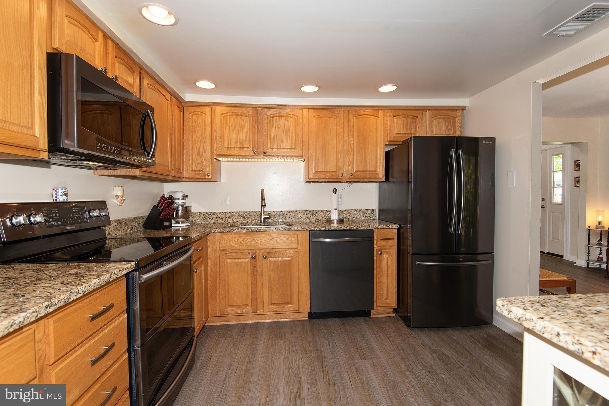 CROFTON TOWNE - Residential