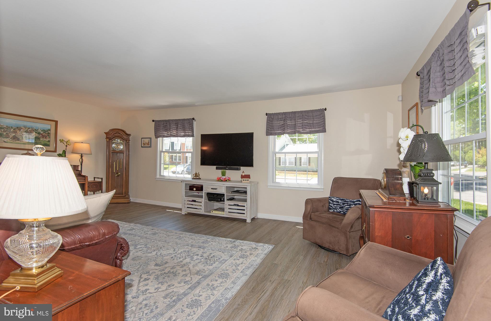 CROFTON TOWNE - Residential