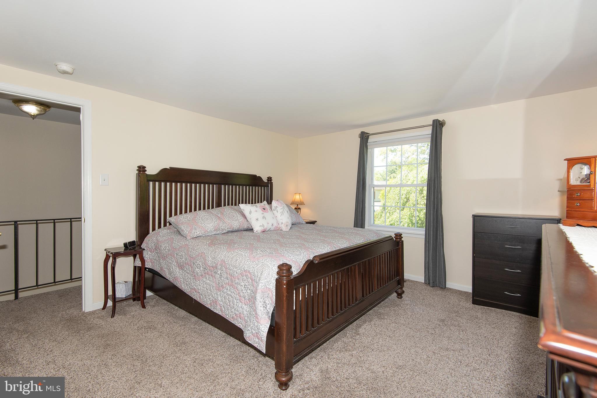 CROFTON TOWNE - Residential