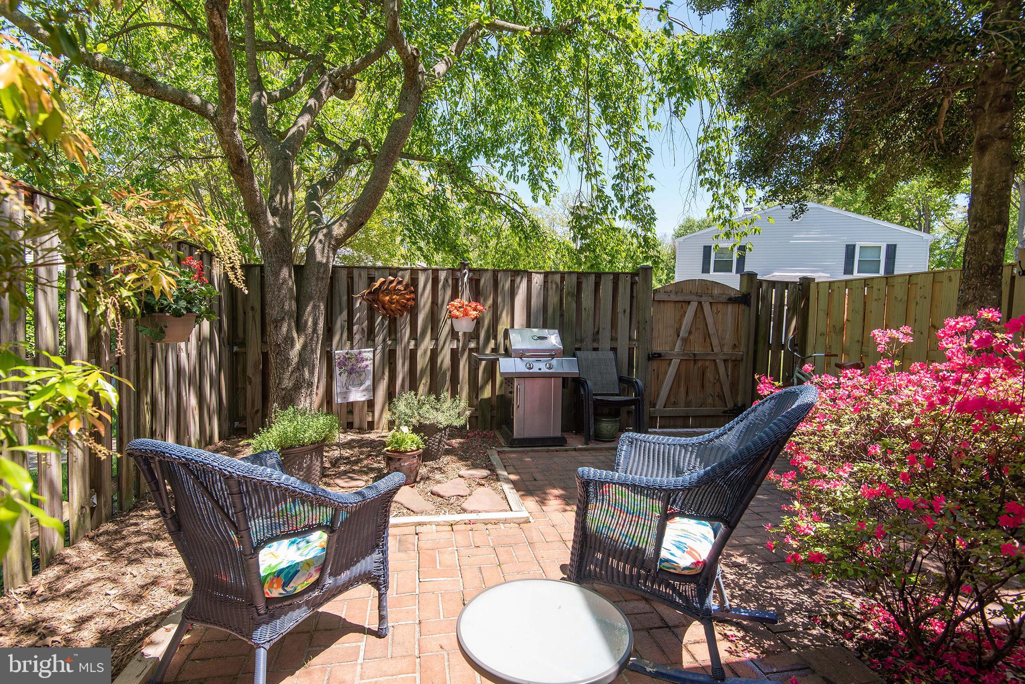 CROFTON TOWNE - Residential