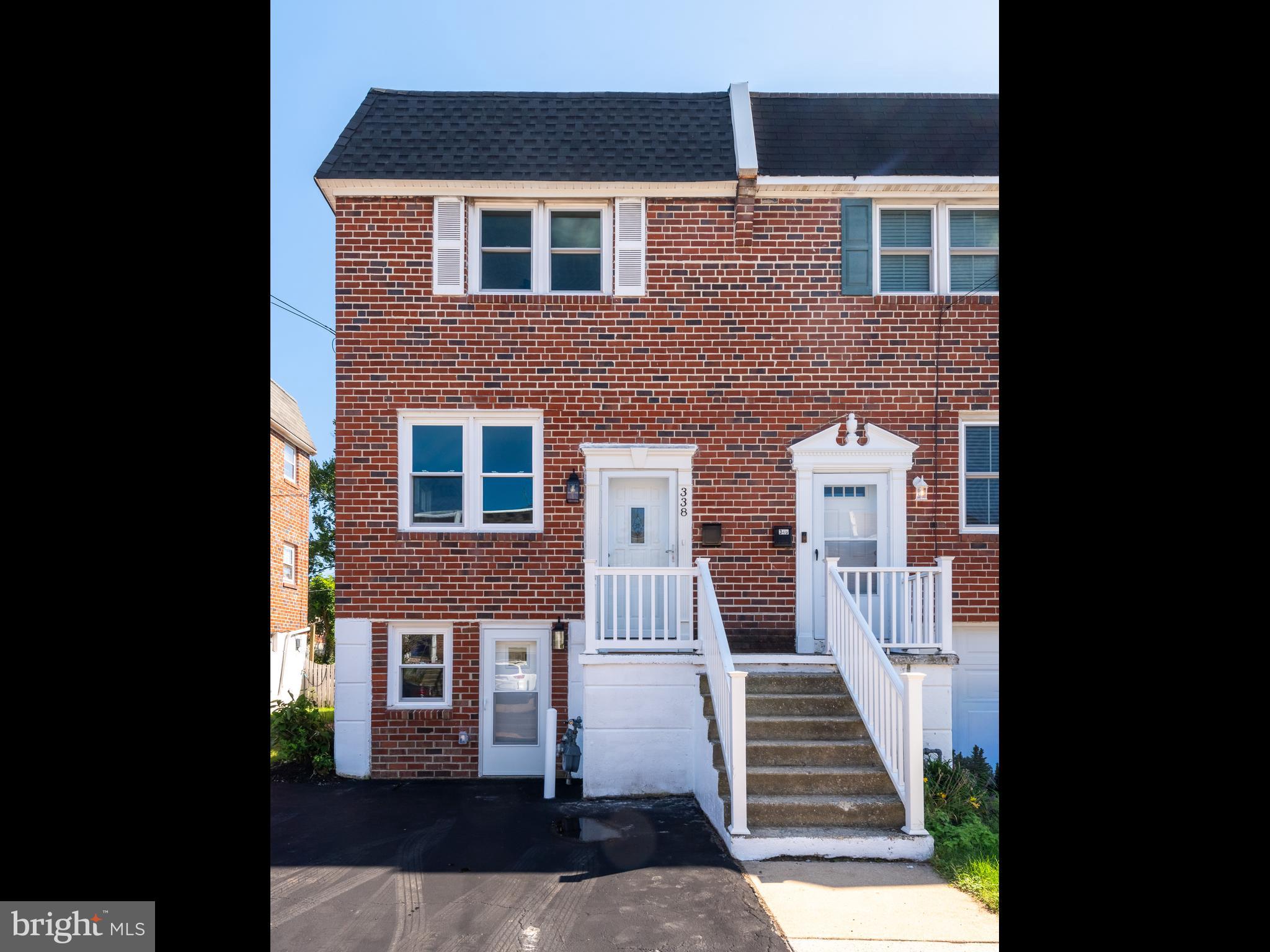 338 MARY STREET