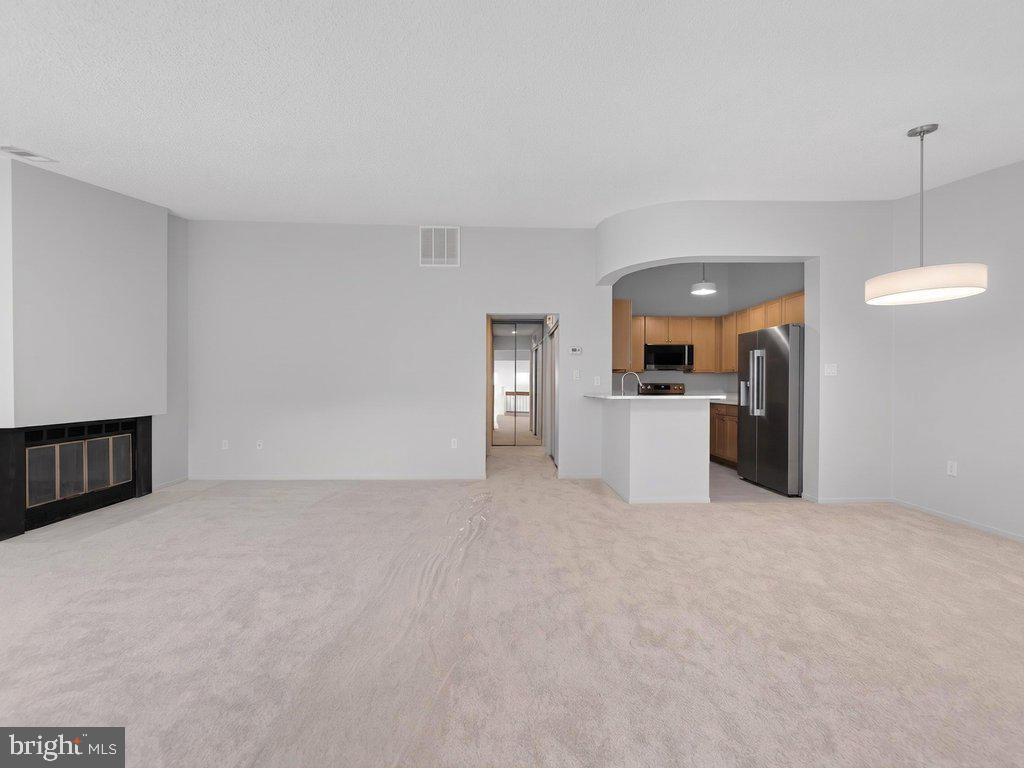 VILLARIDGE - Residential