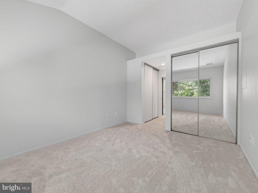 VILLARIDGE - Residential
