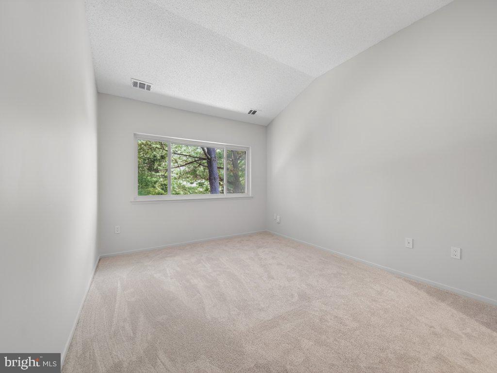 VILLARIDGE - Residential