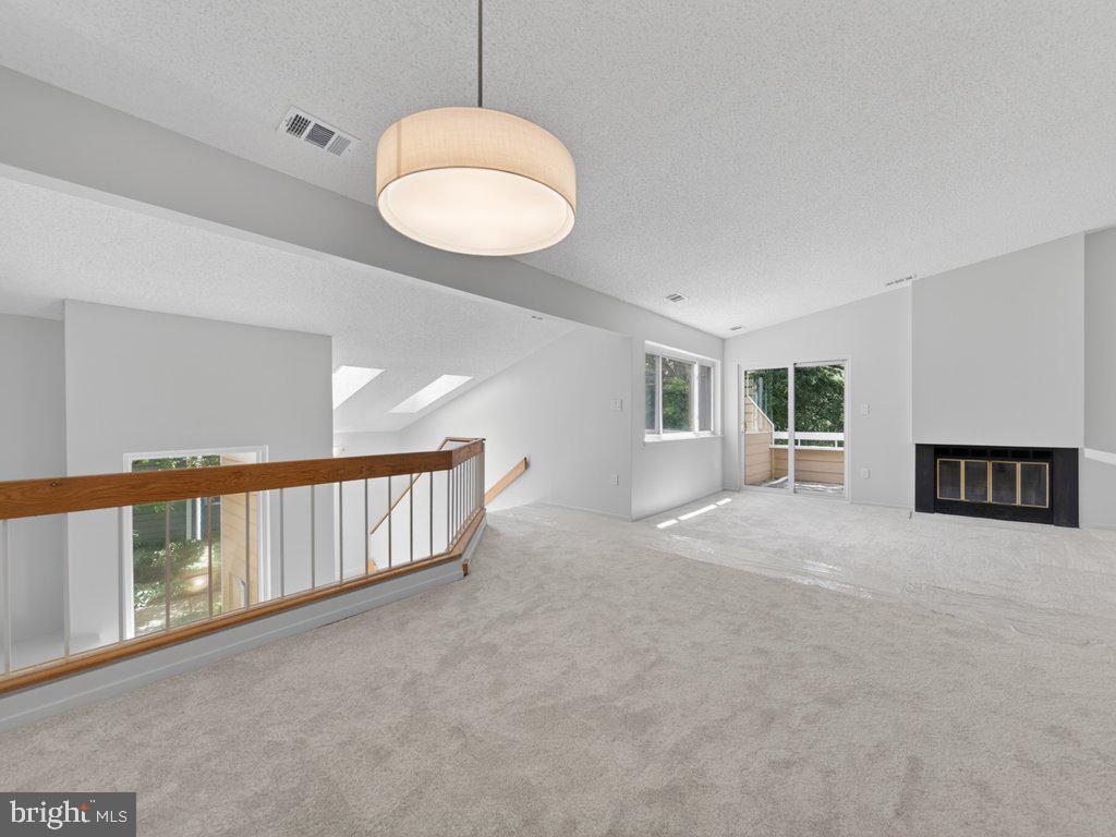 VILLARIDGE - Residential