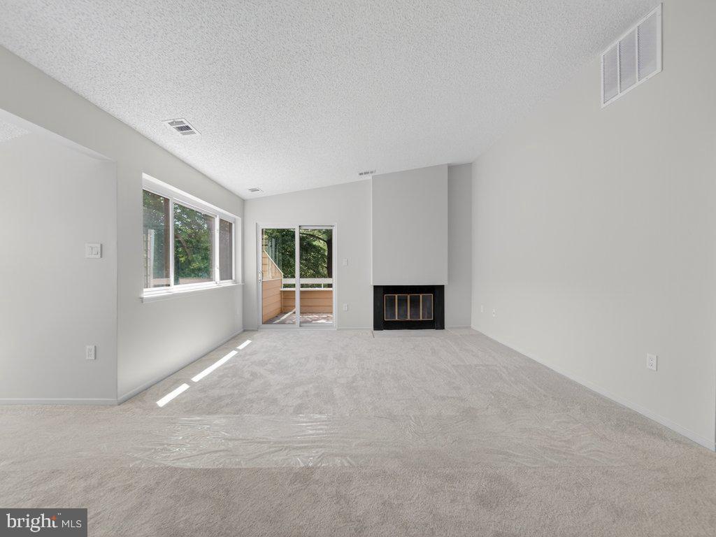VILLARIDGE - Residential